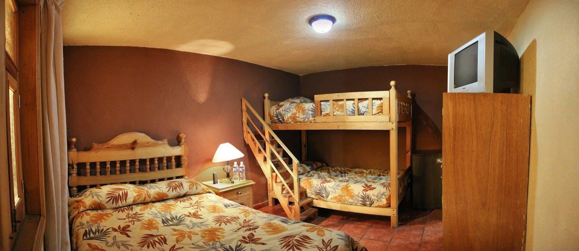 Hotel Plaza 마자미틀라 외부 사진