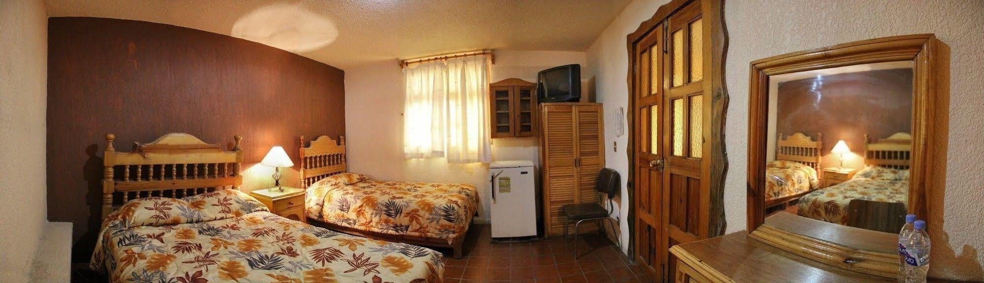 Hotel Plaza 마자미틀라 외부 사진